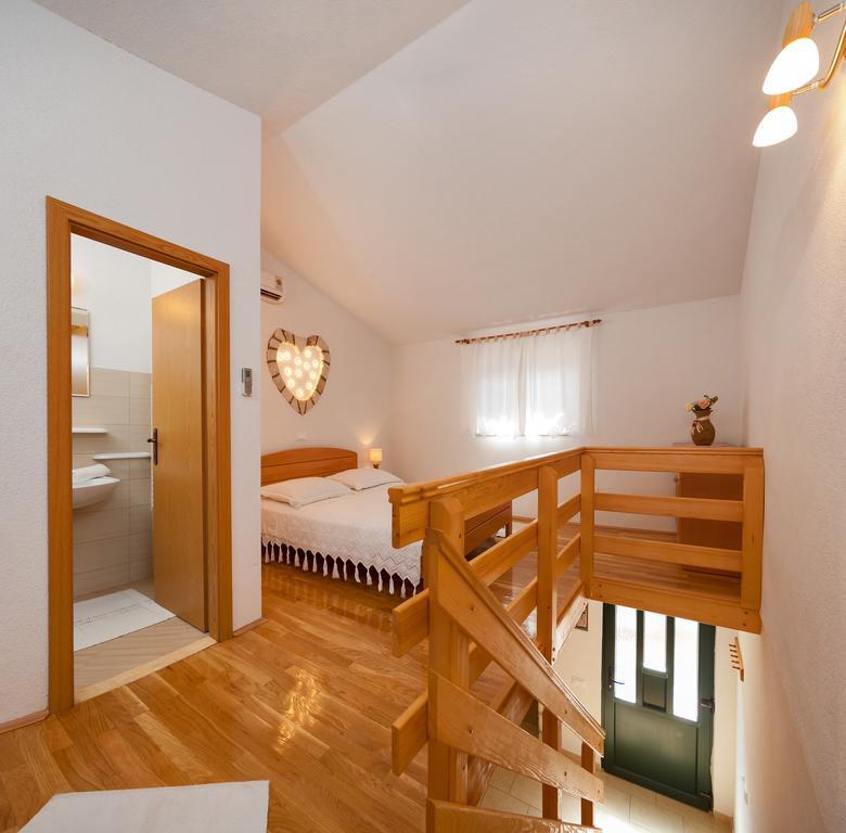 Apartments Mande And Kate Baška Voda Pokoj fotografie